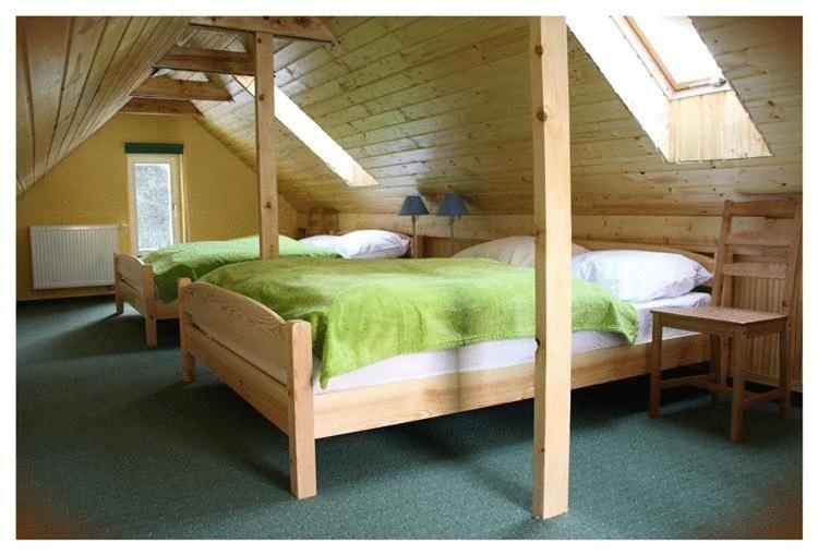 Krokus Apartment Пиецховице Екстериор снимка