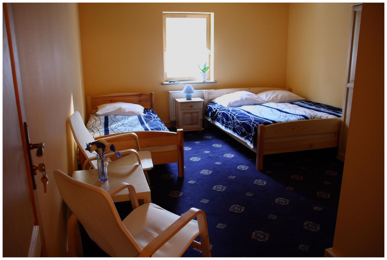 Krokus Apartment Пиецховице Екстериор снимка